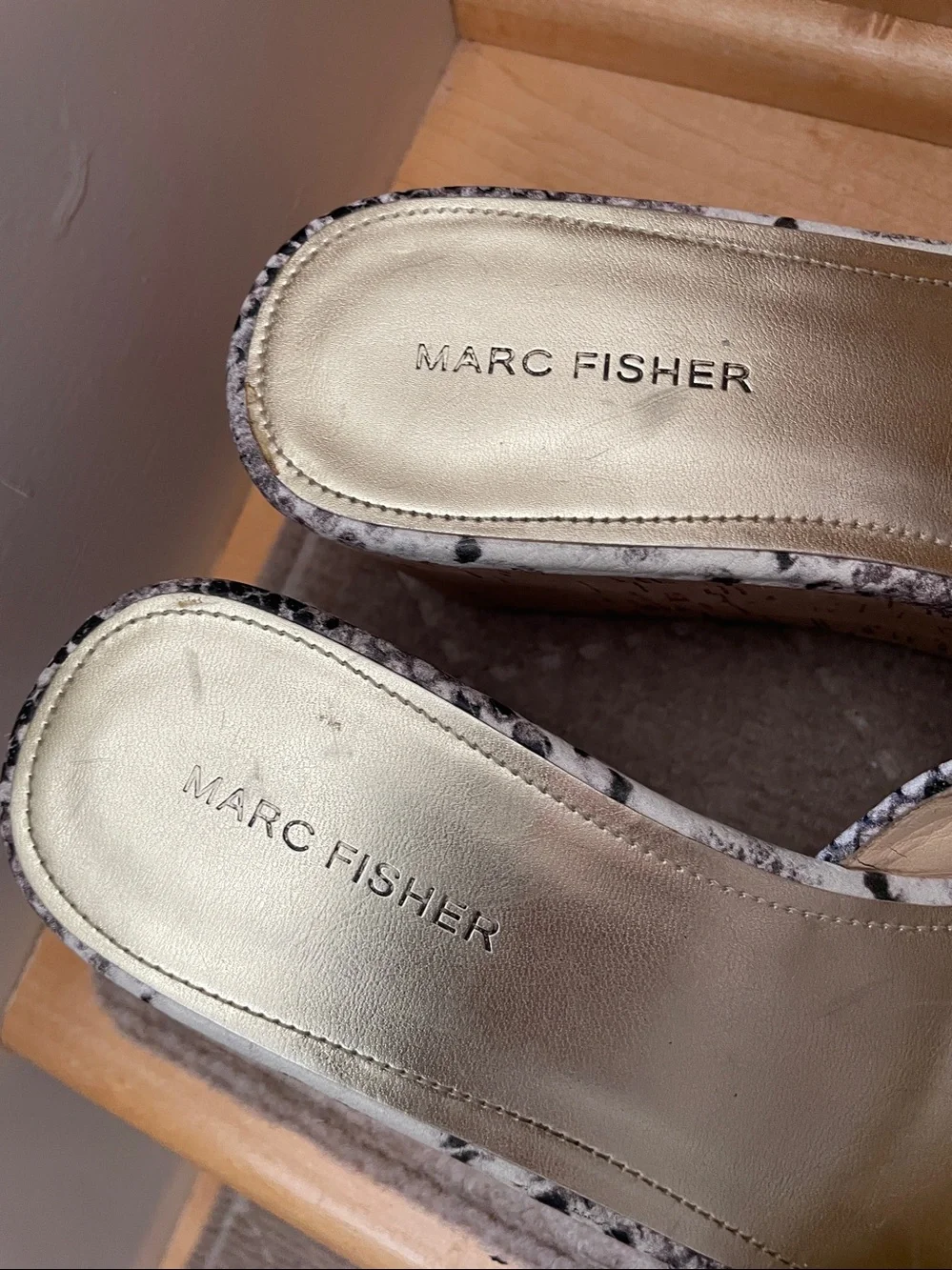 Marc Fisher Raviva Snakeskin Wedge Slide Sandals 9M